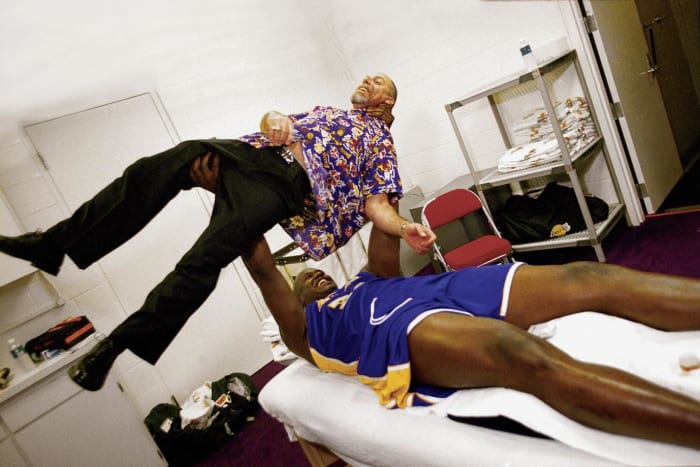 2002-shaquille-o-neal-trainer-001250232.jpg